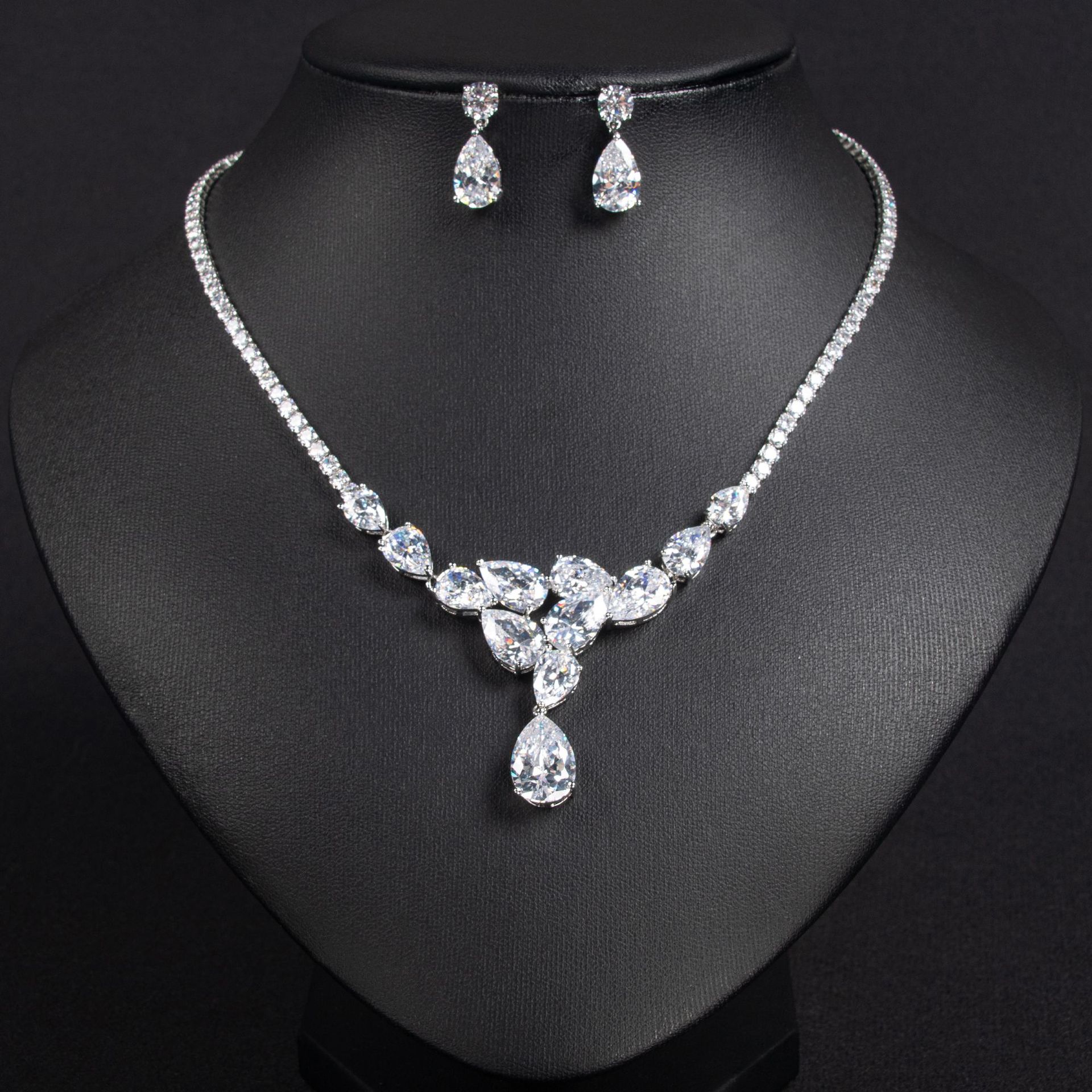 Europe and the United States cross-border bride zircon necklace suit personality Joker high sense water drop earrings wedding accessories women wholesale
