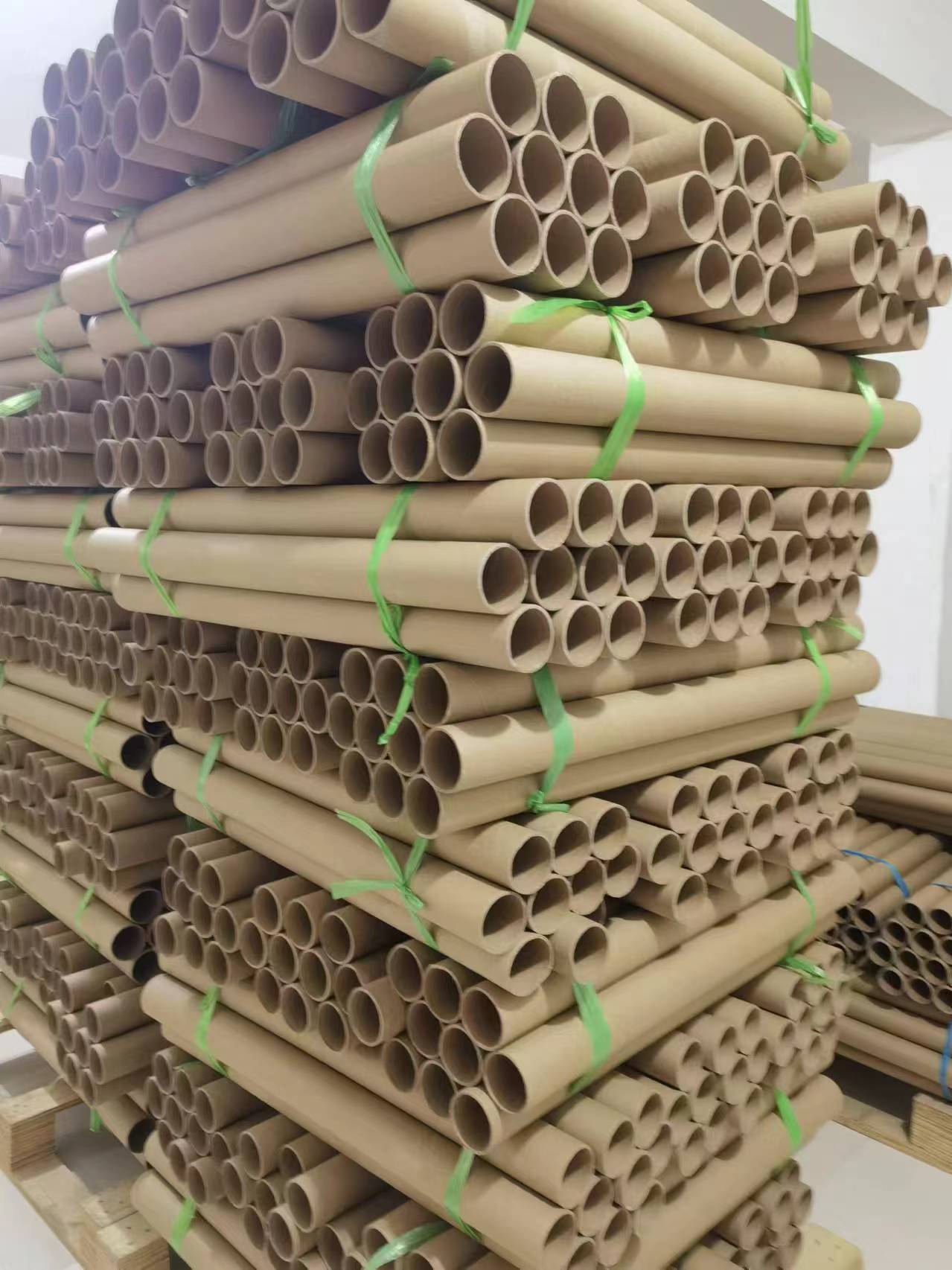 Picture of Yiwu paper tube barrel round kraft paper tube creative handmade diy poster tube paper wrapping paper painting and calligraphy barrel label tube