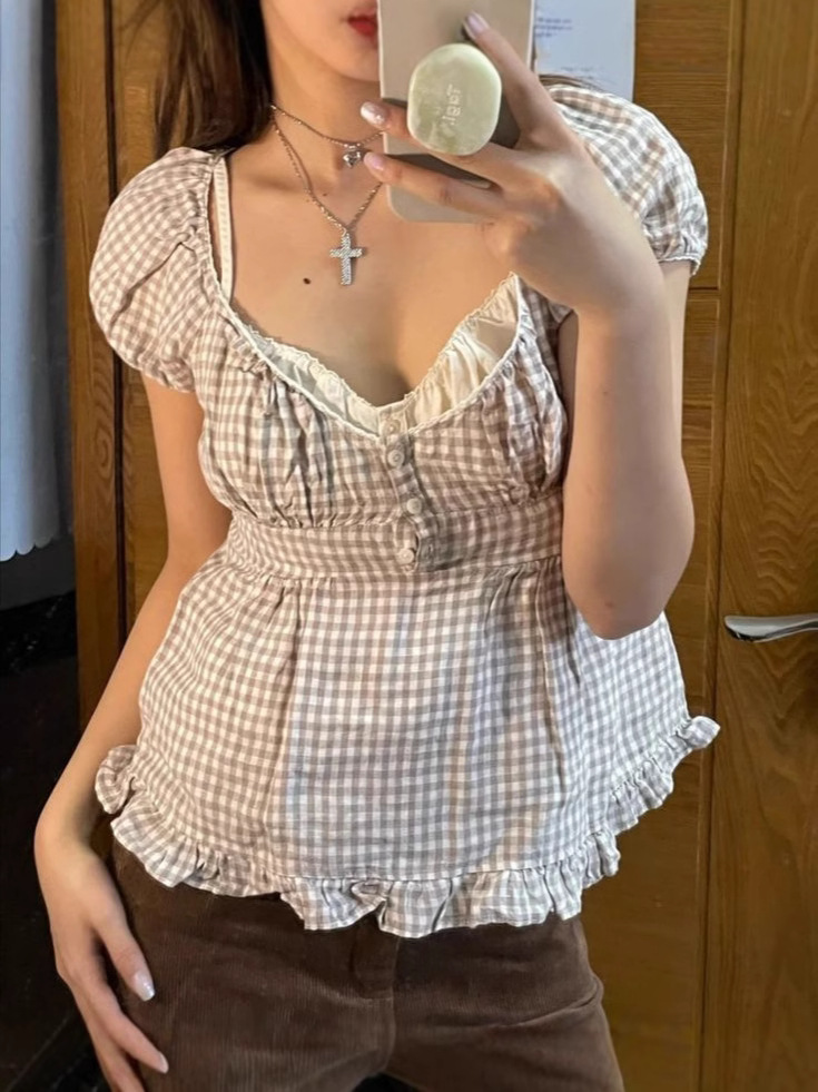 Amazon foreign trade cross-border new European and American ruffled bubble sleeve short sleeve retro sweet lace three button T-shirt