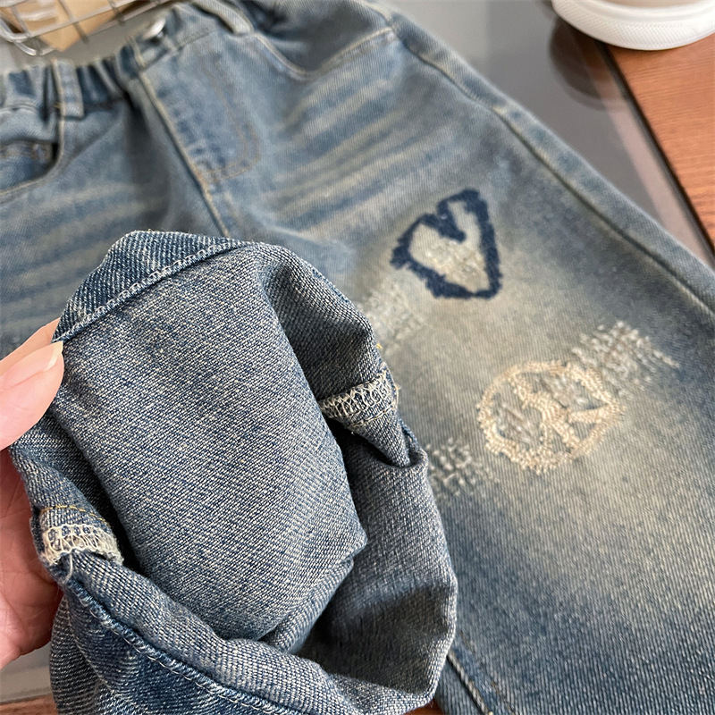 Picture of [Ready Stock] Girls Jeans Spring and Autumn 2025 New Baby Korean Style Straight-Leg Pants Trousers Love Embroidery Fashionable