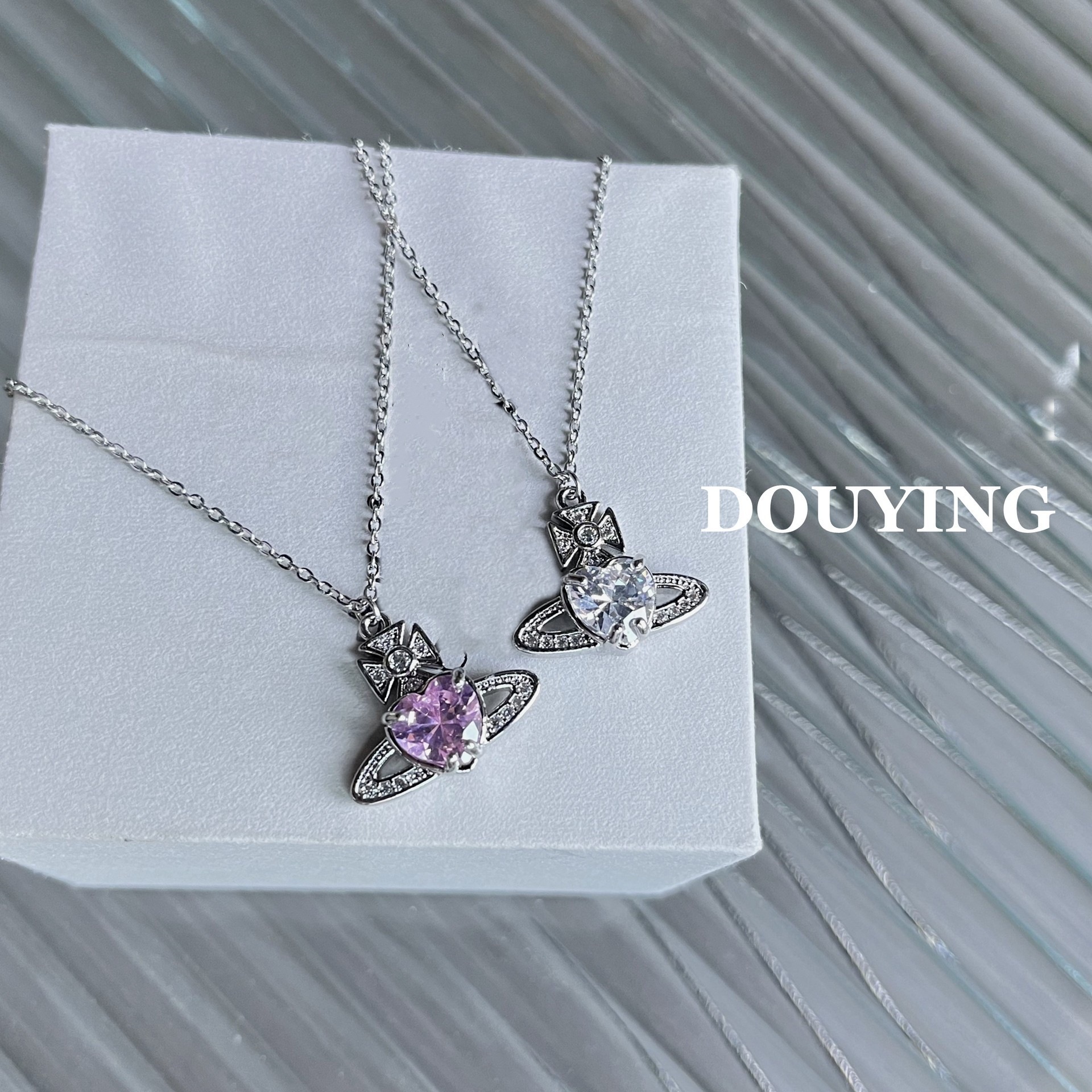 Planet Love Zircon Necklace Super Flash Clavicle Chain European and American Advanced Niche Design Sense Overlapping Planet Necklace Light
