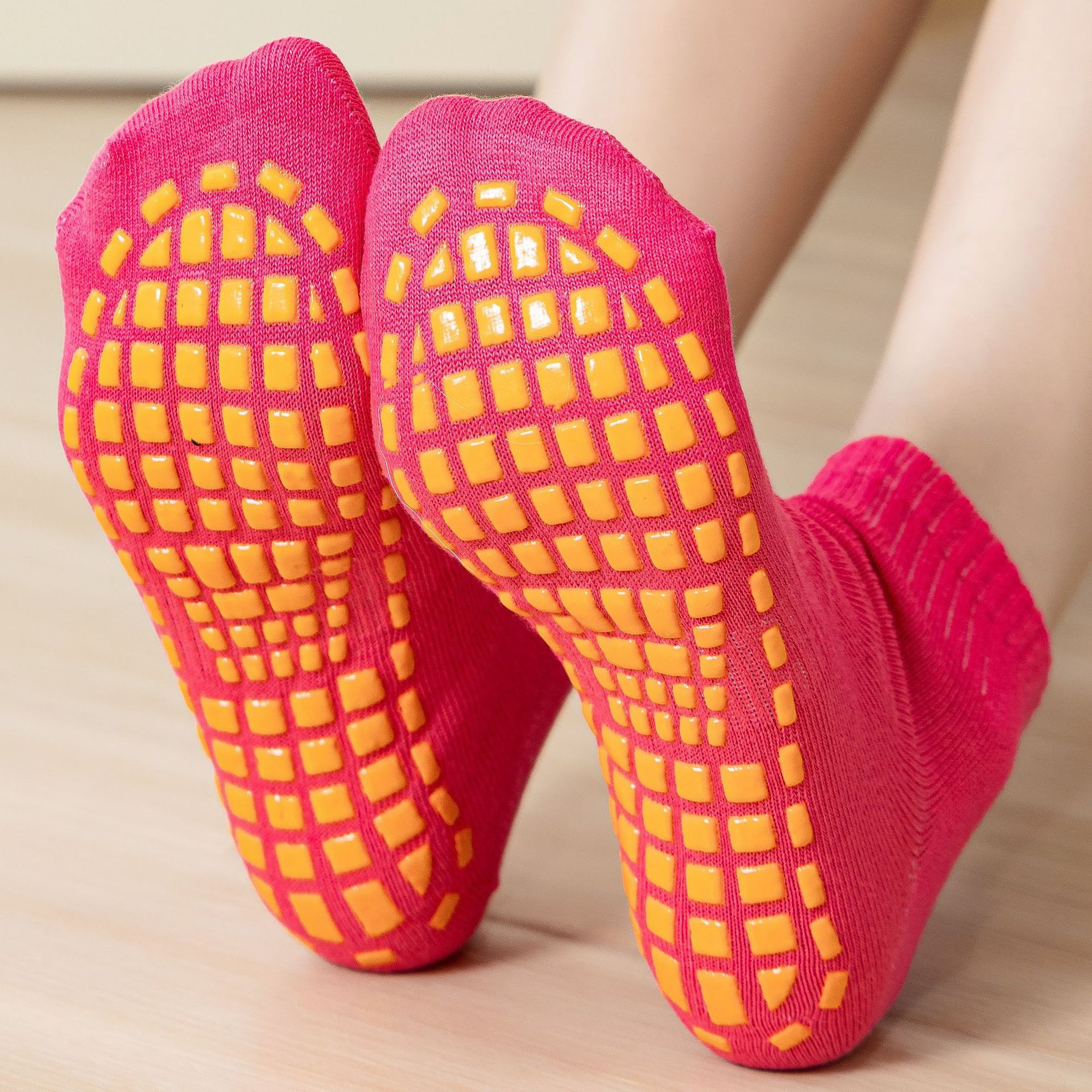 Picture of Factory wholesale trampoline socks dispensing non-slip socks floor socks children's playground early education adult yoga socks