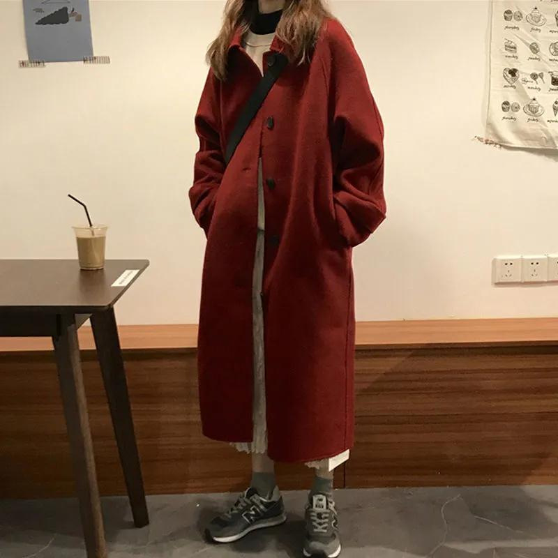2023 New Hepburn style autumn and winter black woolen coat women's woolen coat mid-length small Japanese style temperament
