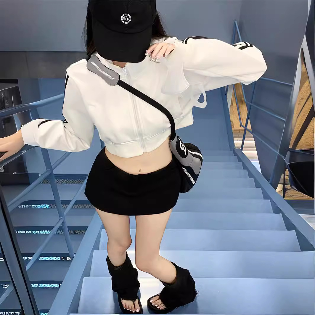 Picture of Spring 2024 twill fish scale rack coat European and American style motorcycle wear slim-fit short zipper cardigan top for women
