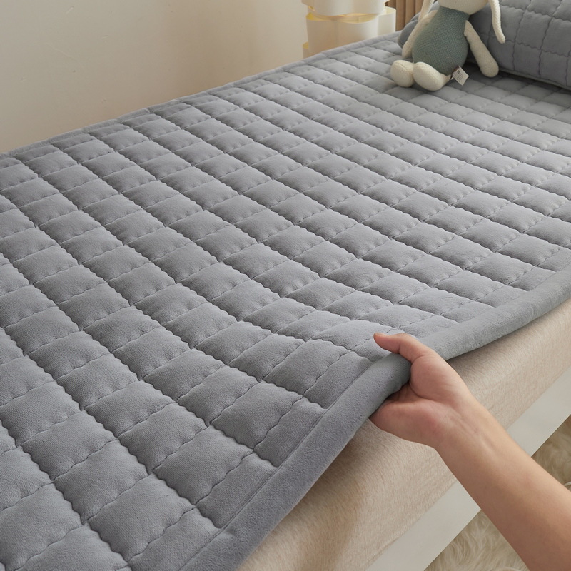 Picture of Milk Velvet Mattress Home Foldableing Soft Cushion Student Bedding Three-Piece Set Printed Dormitory Mat Special Single Mattress