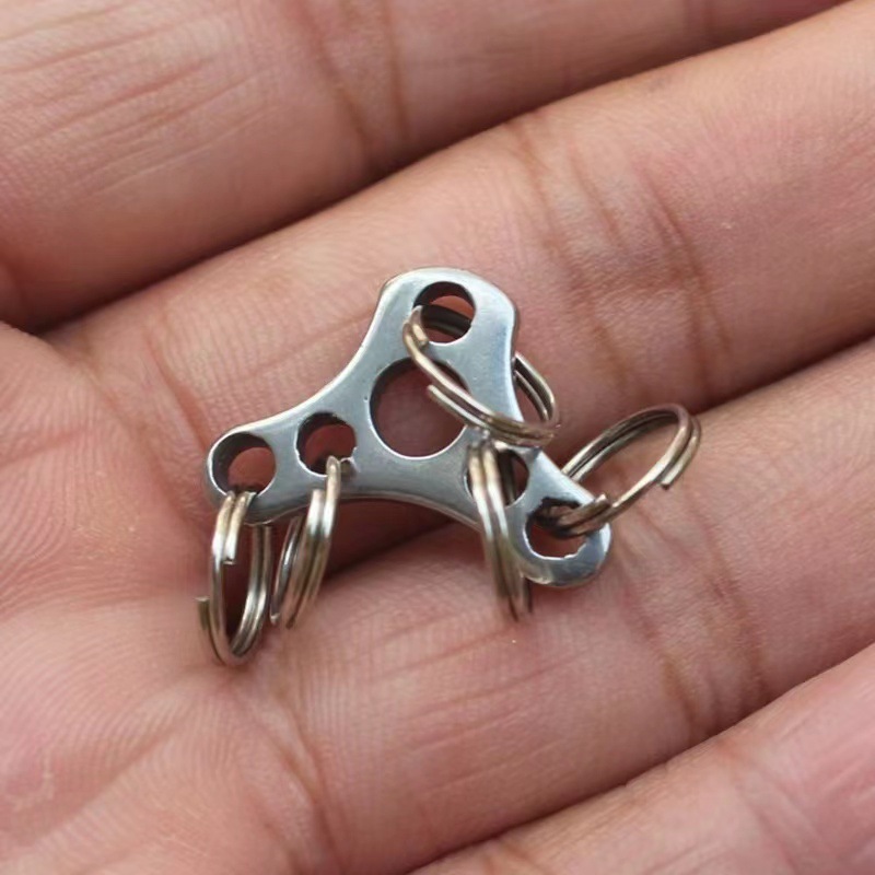 Picture of Fox Small size stainless steel 8-word buckle with lock anti-theft S buckle key chain travel bag buckle