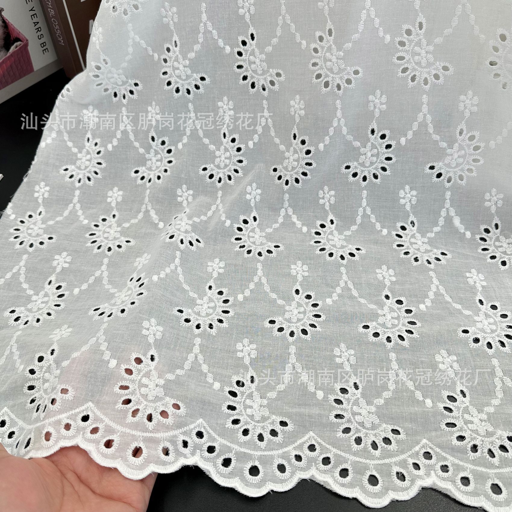 Wholesale Cotton Water-soluble Hollow Embroidery Lace Fabric 9088 Cotton Punched Clothing Lace Lace Fabric