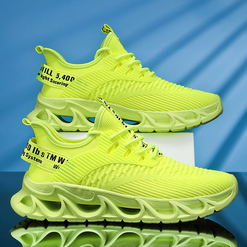 Jinjiang's Popular Ultra-Light Fly-Knit Men's Shoes, Trendy Shoes and Casual Shoes