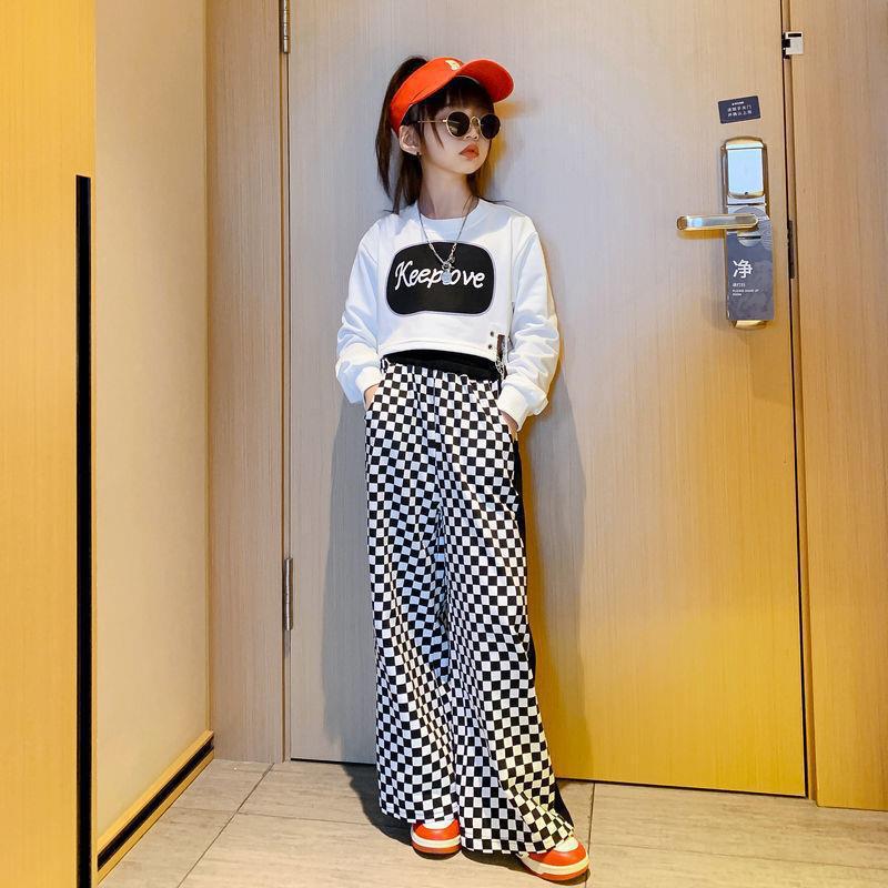 Picture of Girls' Korean style Spring and Autumn new casual suit children's western style letter short top fashionable plaid pants two-piece suit