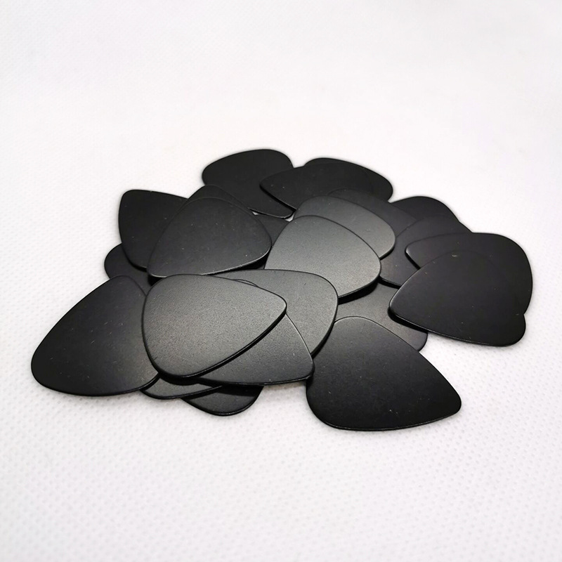 White Guitar pick pick Guitar Accessories Black pick Printing Color Printing Guitar pick