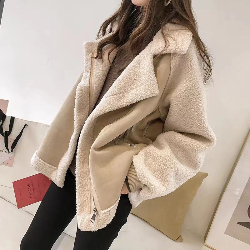 Picture of Foreign Trade Winter Clothing New Chic Loose Fur One-Piece Deerskin Velvet Jacket Women's Short Lamb Velvet Motorcycle Jacket