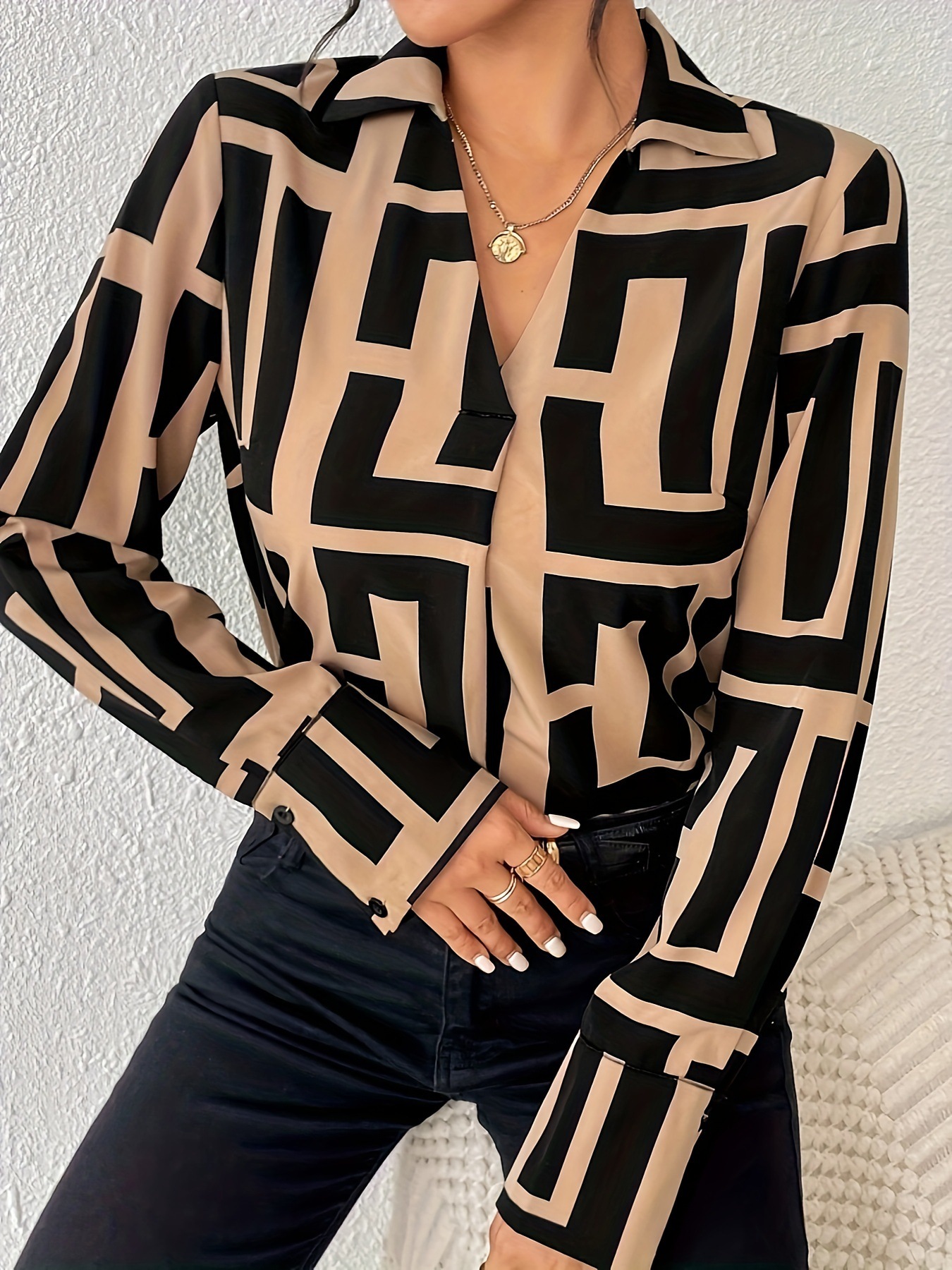 2025 Amazon European and American Loose Casual Fashion Women's Long-Sleeved Lapel Button-Down Shirt Exquisite Floral Blouse
