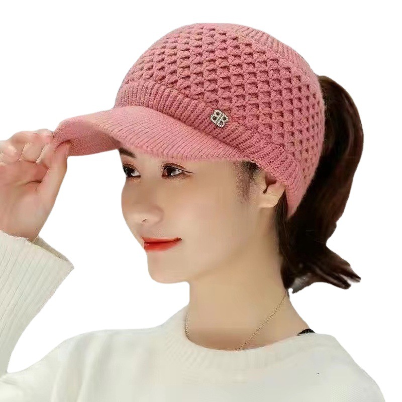 Hat Women's Winter Empty Top Sports Hat No Pressure Hairstyle Plus Velvet Thickened Western Style Warm Knitted Hat Bike Necessary Fashion