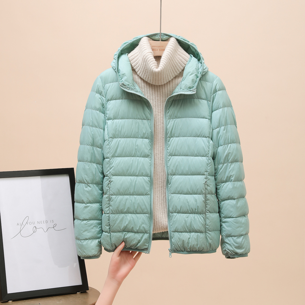 Picture of European Down Jacket Women's 2025 New Short Lightweight Thickened Warm Slim Korean Style White Duck Down Fashion Jacket