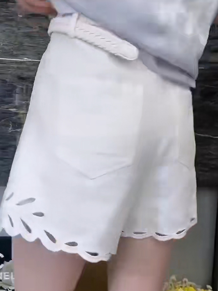 Picture of Real Shot of White Denim Shorts for Women with Belt for Summer New Style Old Money Style High Waist Cut Out Lace A-Line Shorts for Women