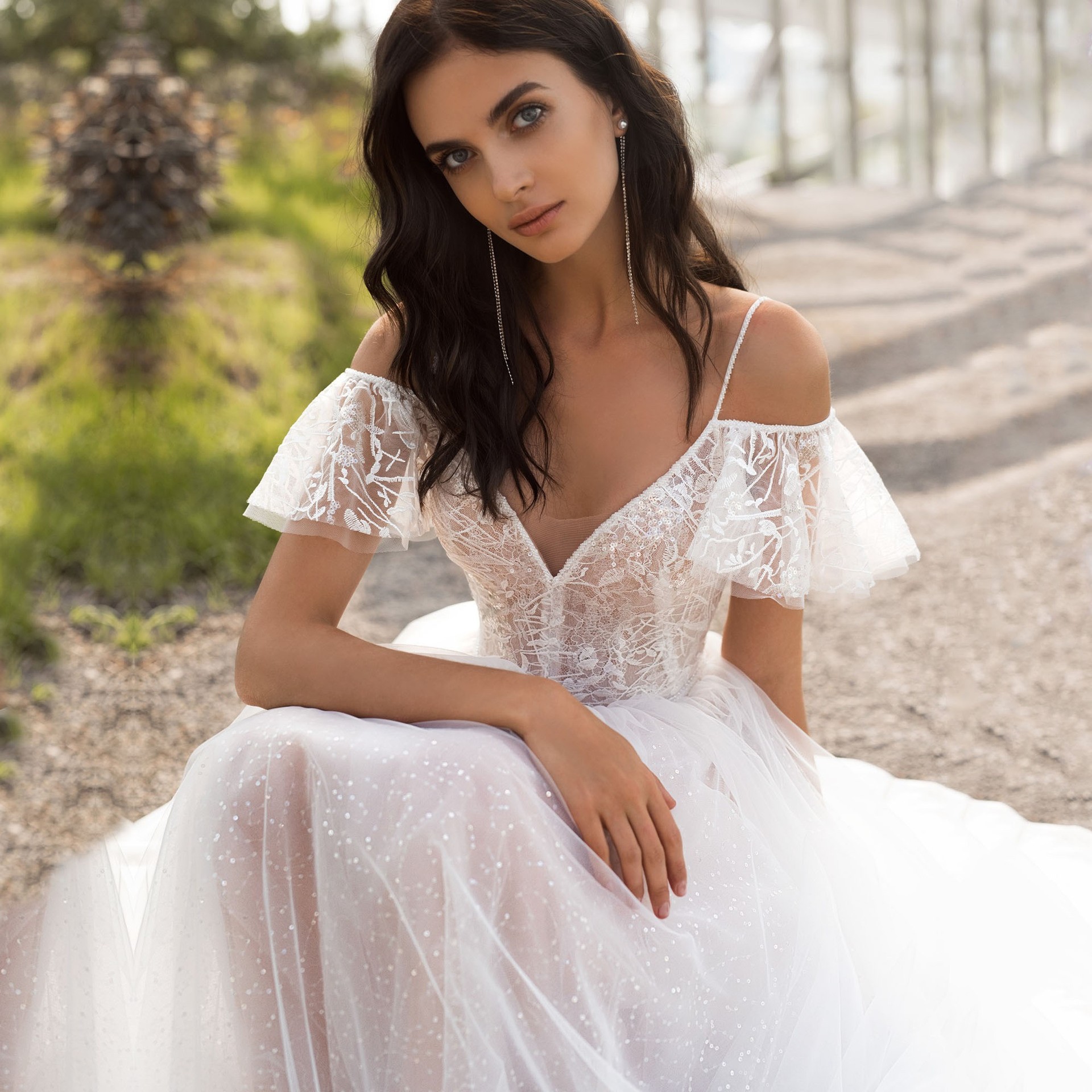 Picture of 2025 Spring New Large Size Wedding Dress Slim Fit Shoulder Floor-Length Fat Man Lace Flower One Shoulder Women