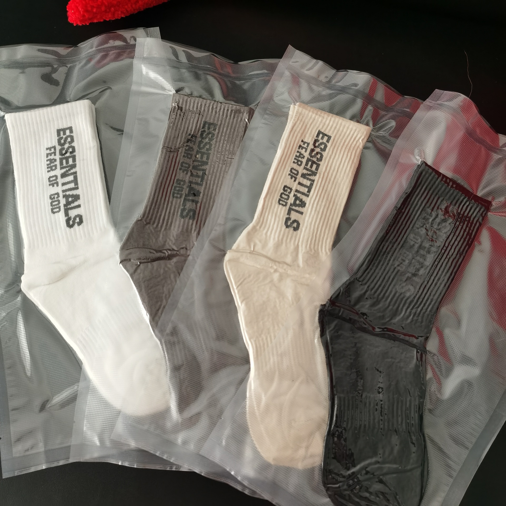 Vacuum Packaging Socks Essentials Men and Women Couple Socks Autumn and Winter Mid-Calf Socks Trendy Brand Sports Street Fashion