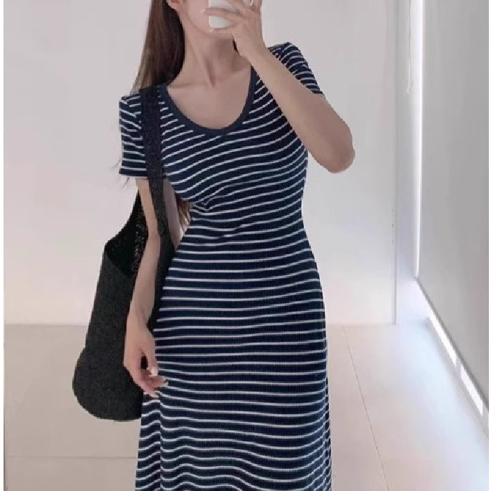 Korean Style V-Neck Striped Short-Sleeve Dress for Women 2025 Summer New Petite Waist-Cinching Slimming A-Line Dress