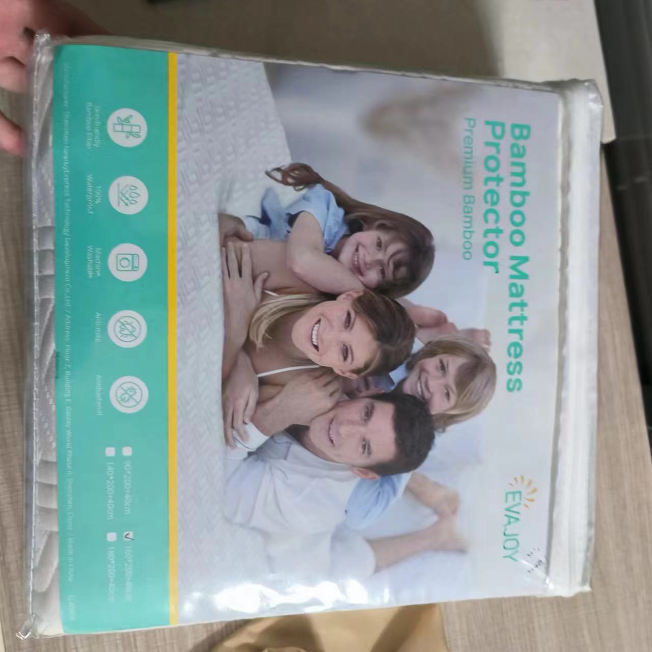 Picture of Amazon Waterproof Sheet Bed Cover Urine Barrier Mattress Cover Thickened Quilted Simmons Protective Cover Wholesale Washable