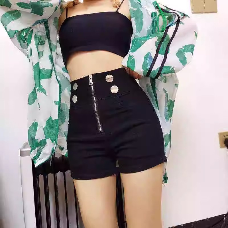 Autumn and Winter High Waist Slim-fit Slimming Black Casual Wide-leg Shorts Design Sense Niche Sweet Hot Pants for Women Small