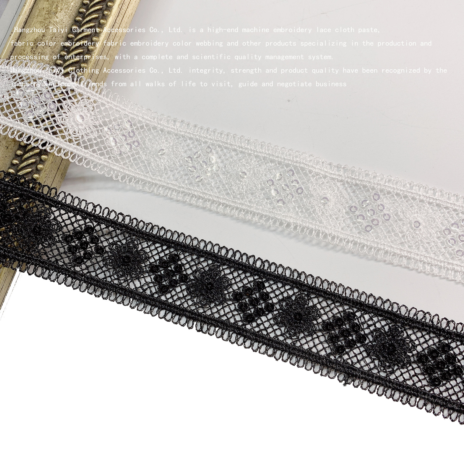 Factory in stock wholesale new hollow fashion white water soluble lace beads home decoration fabric lace accessories