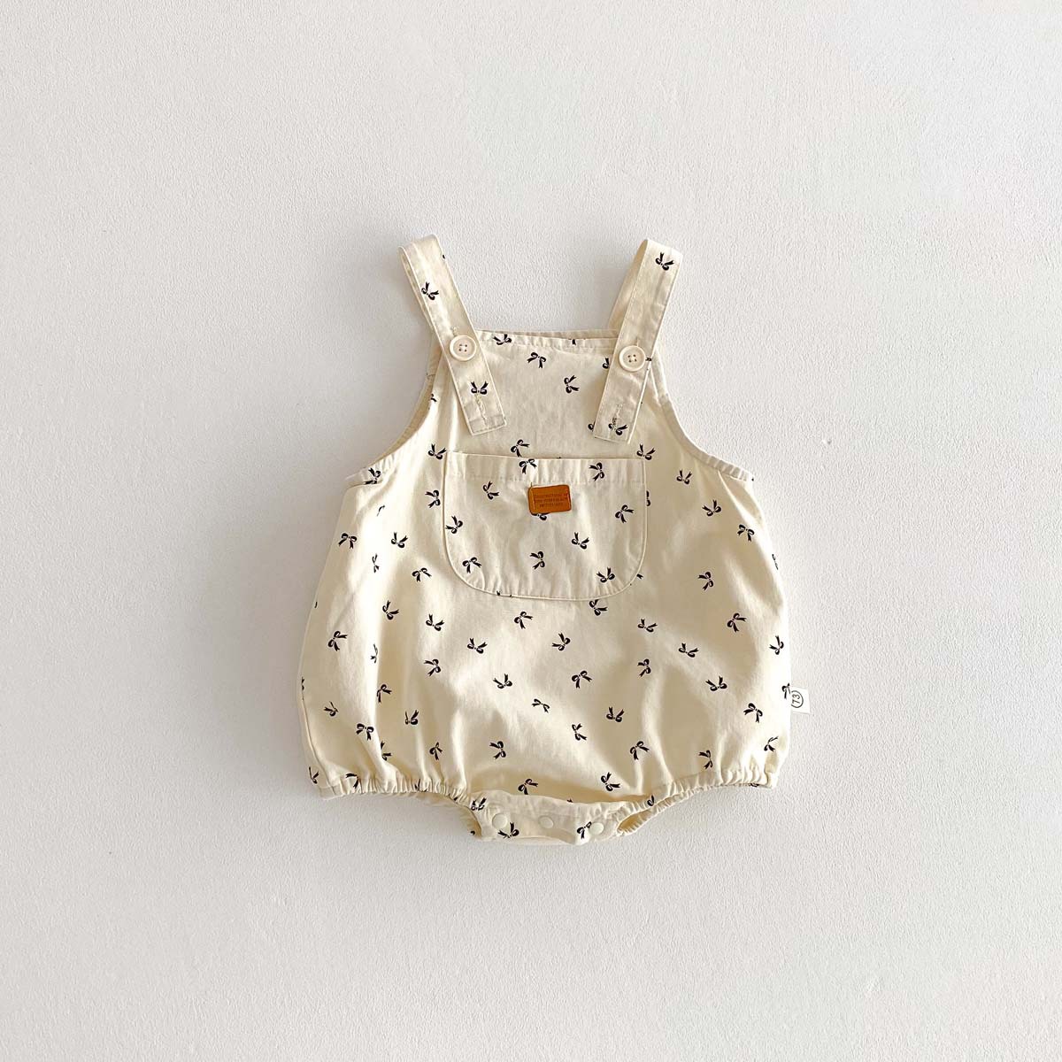 Picture of 2025 spring new baby printed strap jumpsuit for boys and girls baby cute sling full moon climbing suit