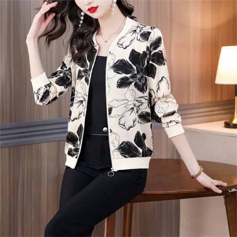 Picture of Chiffon Sunscreen Short Coat Women's 2025 Summer New Long Sleeve Fashionable Casual Loose Thin Cardigan Top Trendy