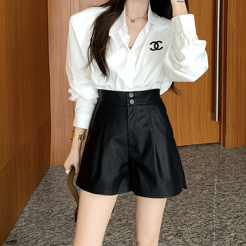 Black Leather Shorts Women's Autumn 2025 New High Waist Slimming A- Shaped Puleather All-Match Wide Leg Pants Outer Wear Boots Pants