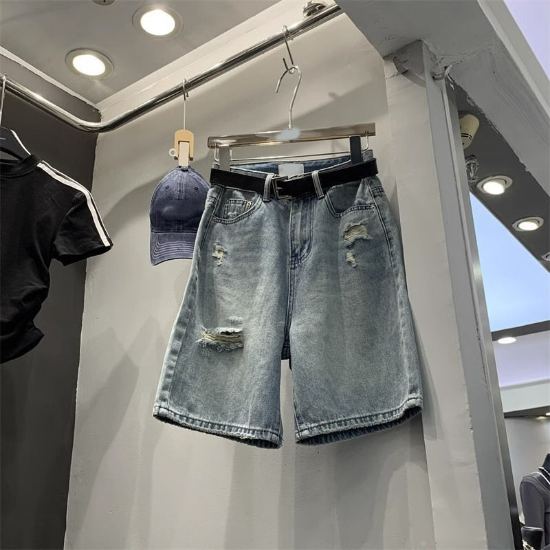 2025 Summer Korean Style Five-Point Jeans Women's Fashionable Ripped Wide-Leg Straight Shorts Niche Slimming Look Mid-Pants