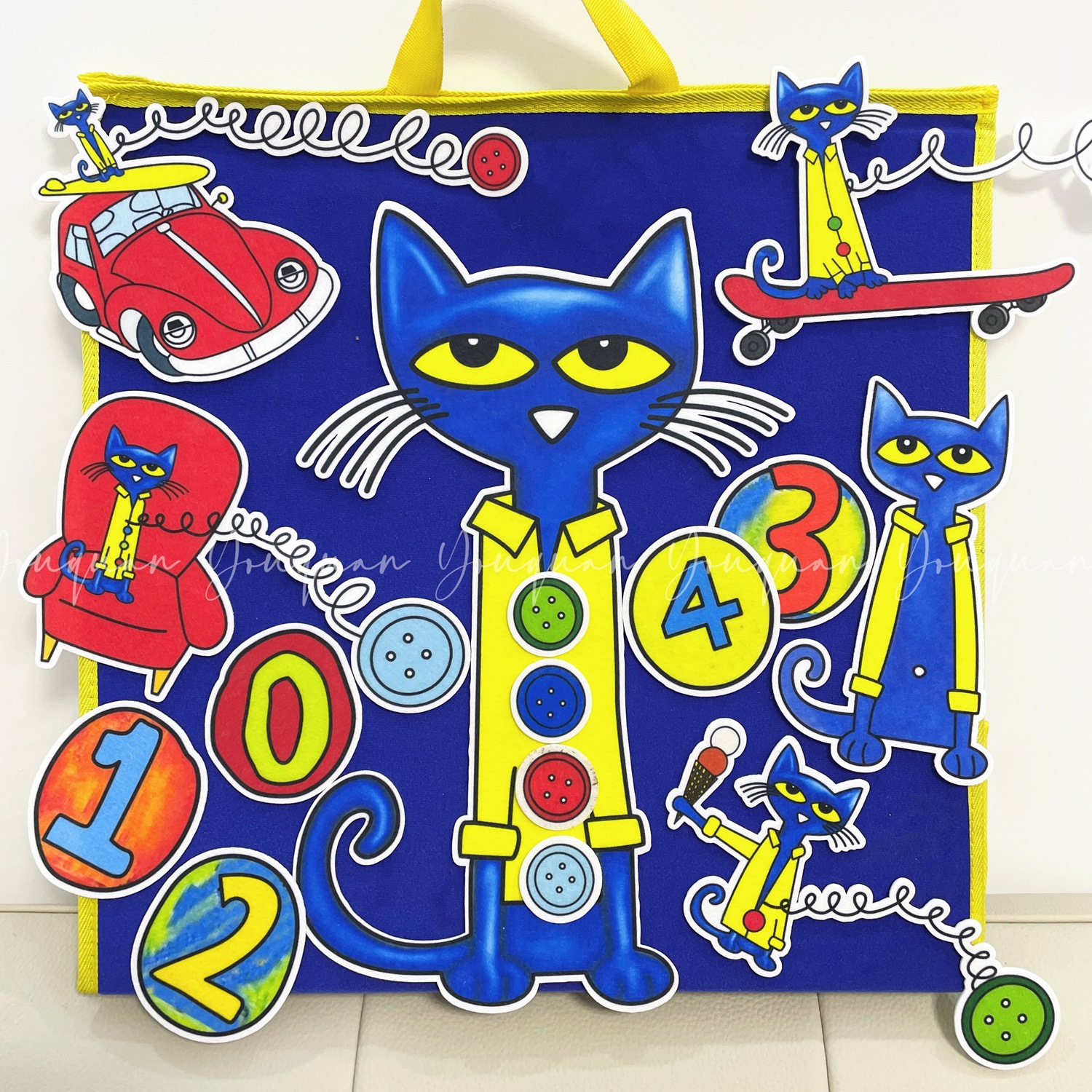 Pitt Cat My Invincible Big Button English Bilingual Picture Book Felt Toy Story Performance Kindergarten Apron Hair