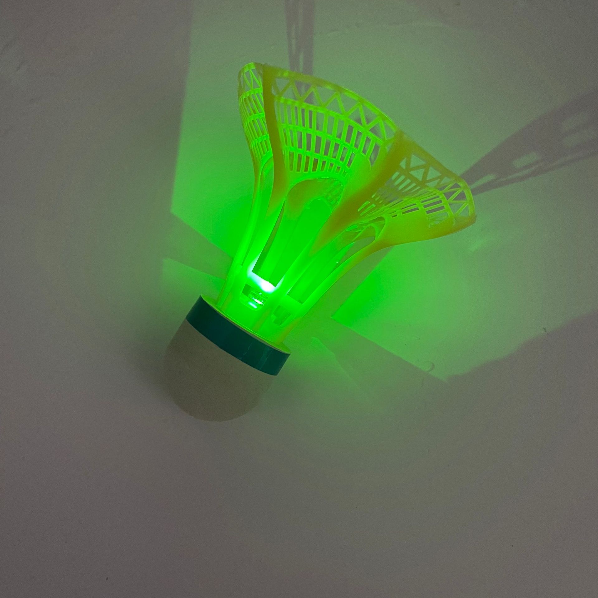 Picture of Luminous Badminton Bulk 4 Barreled Nylon Luminous Badminton Ball Not Bad Plastic Nylon Ball with Lamp