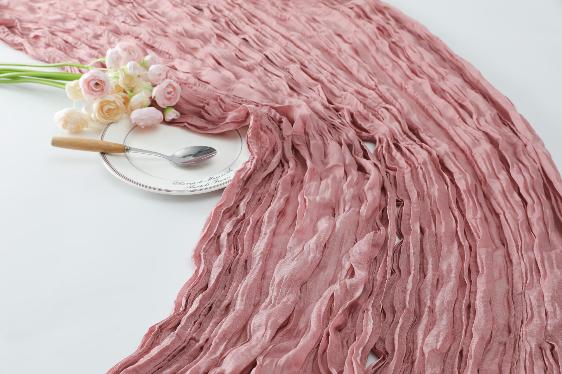 Picture of Cross-border Hot Home Birthday Party Decoration Bari Yarn Tablecloth Wedding Shooting Background Props Table Runner Wrinkled Cloth