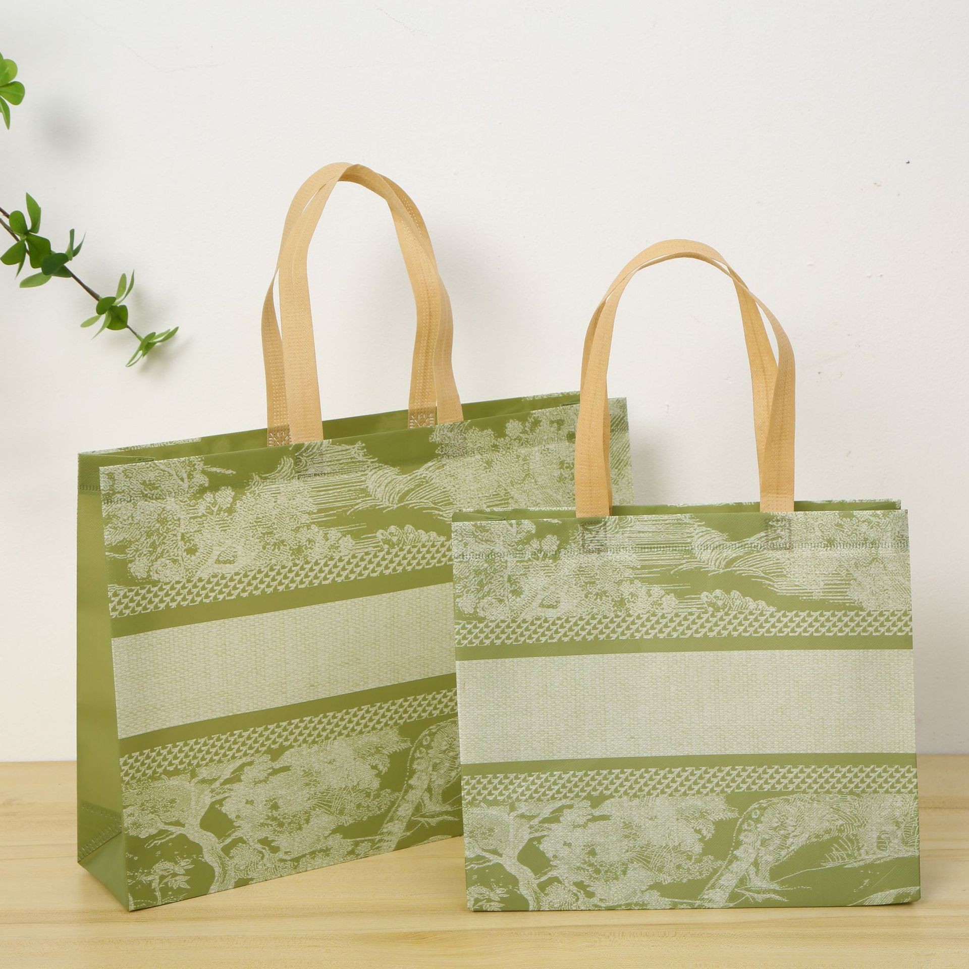 Picture of Non-Woven Handbags, Clothing Store Bags, Custom-Made Boys' and Girls' Clothing Shopping Bags, Coat Gift Bags, Custom-Made