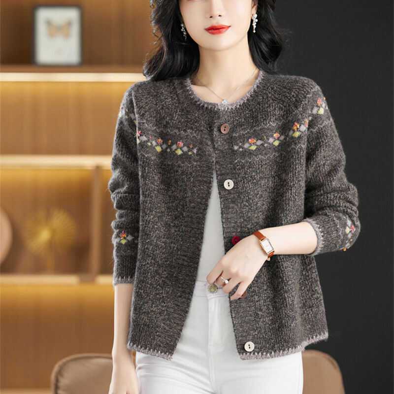 24 Spring and Autumn New Fashion Mom Knitted Cardigan Loose Western Style Sweater Jacket Round Neck Loose Sweater Top Women