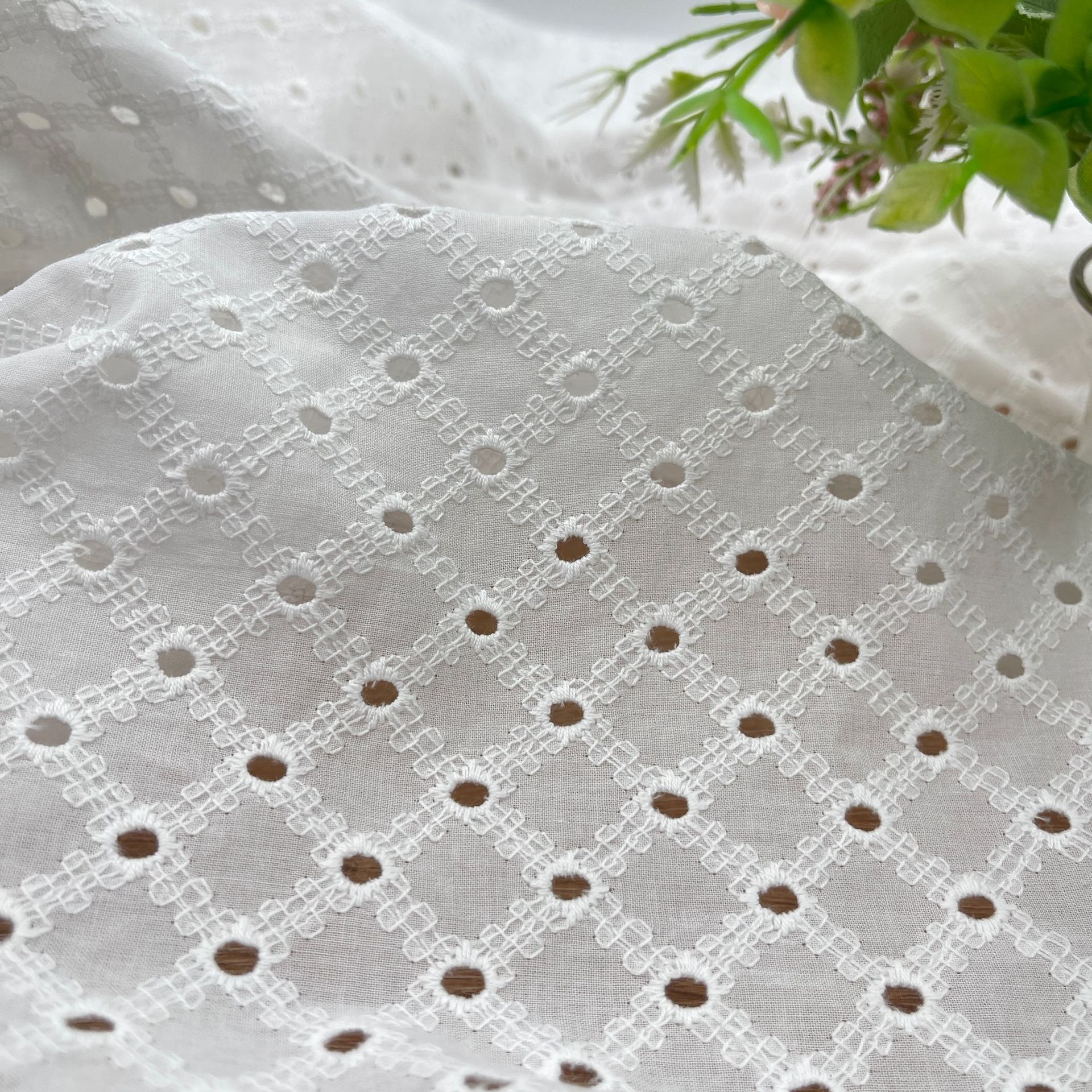 Lace fabric summer cotton skirt clothing DIY women's water soluble cotton embroidered cotton hollow embroidery fabric