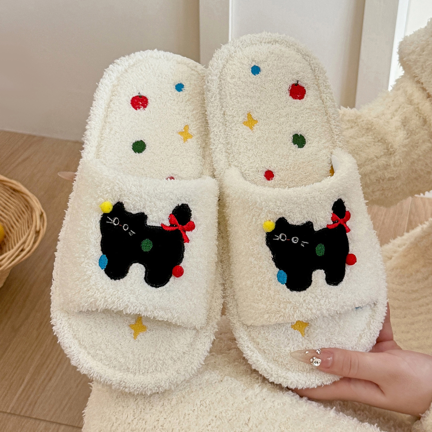 Cute kitten cotton slippers women fall and winter home indoor home plush soft sole non-slip floor slippers for women wholesale