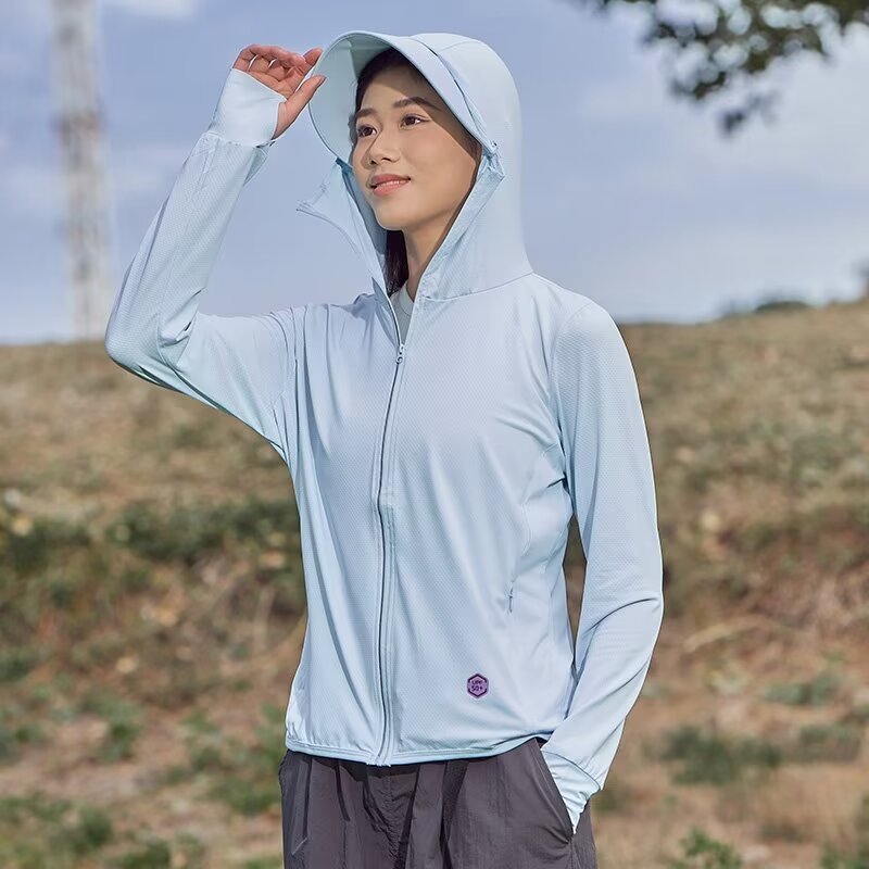 Picture of New Hooded Sun-protective Clothing Women's 2024 Summer New Ice Silk Casual Anti-ultraviolet Breathable Clothes All-match Sun-protective Clothing