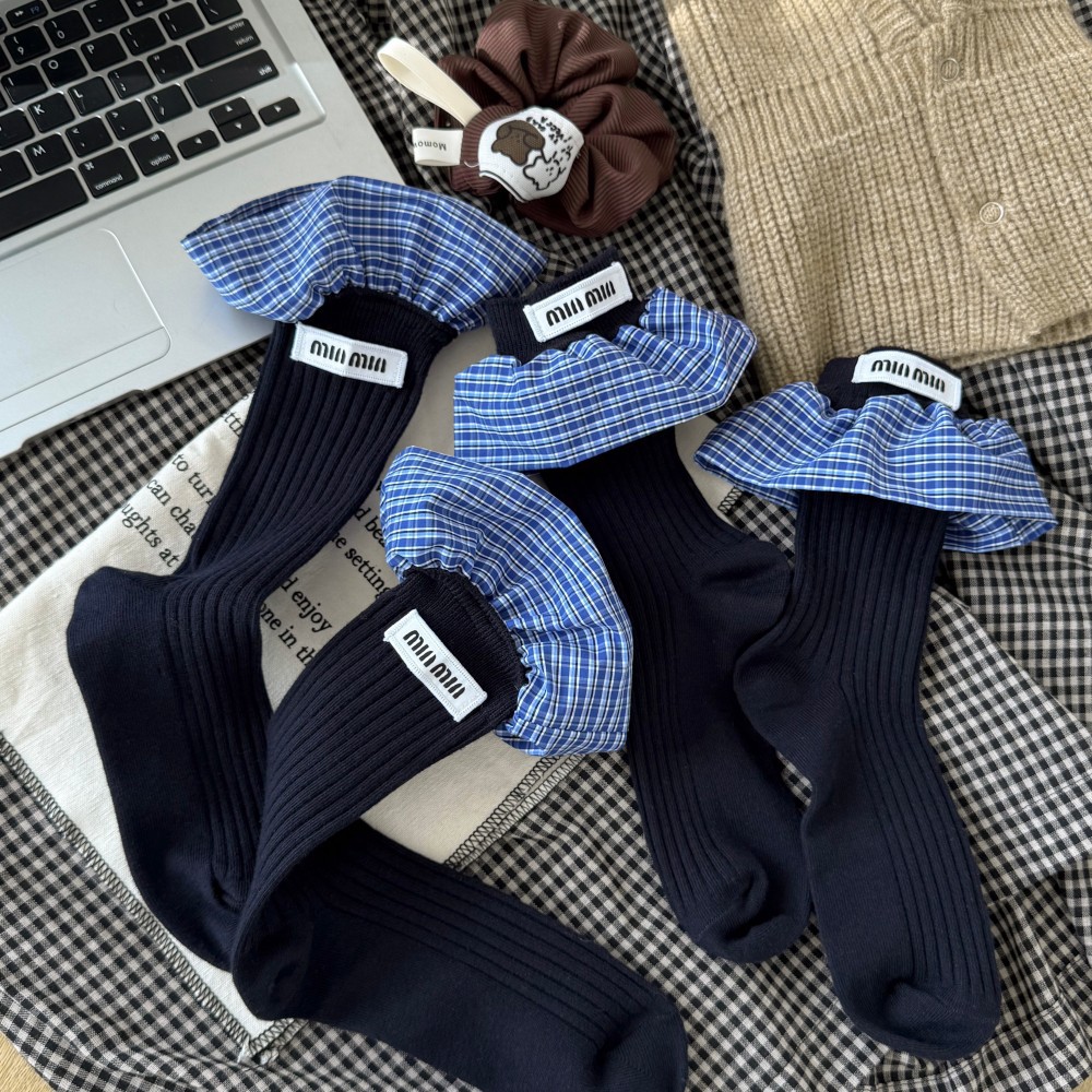 2025miu lace socks children's mid-tube socks cotton socks jk Korean style net red letter plaid long pile socks