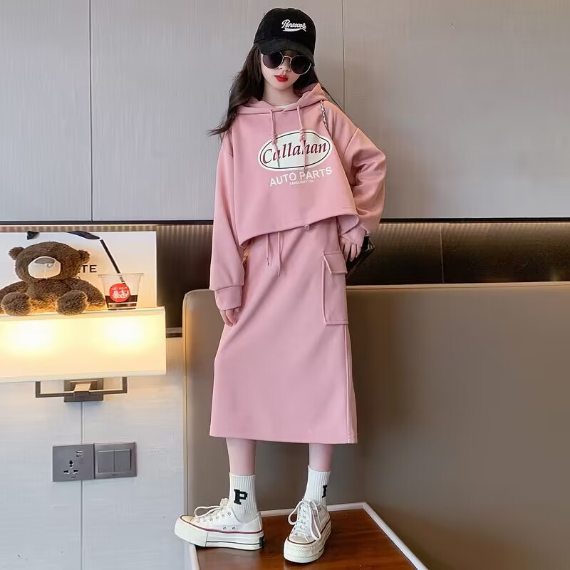 Picture of Girls' autumn suit skirt children's clothing 12-year-old junior high school girls fashionable western style girls' hooded sweater skirt