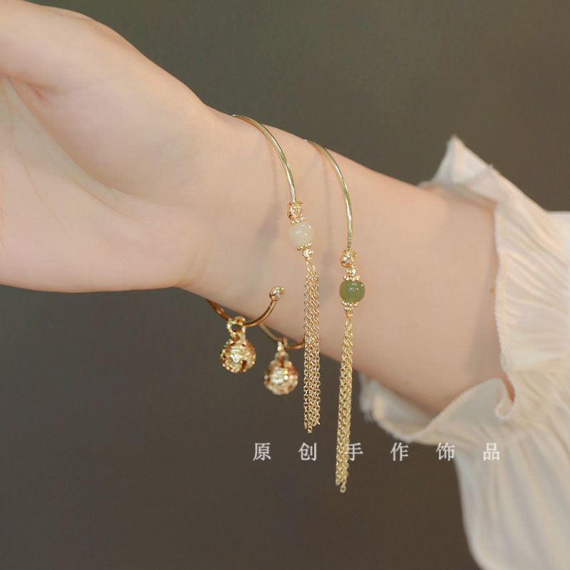 Chalcedony Palace Bell Half Bracelet Female Niche Design Ins Tassel Transfer Bead Bell Ancient Style National Style Bracelet