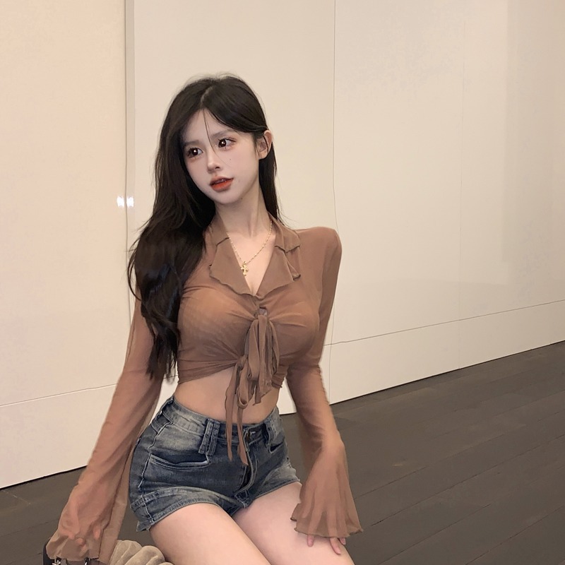 Picture of Strappy Hot Girl Slimming Top Spring and Summer Slim-Fit Ultra-Short Women's Shirt with Retro Design New Base Shirt