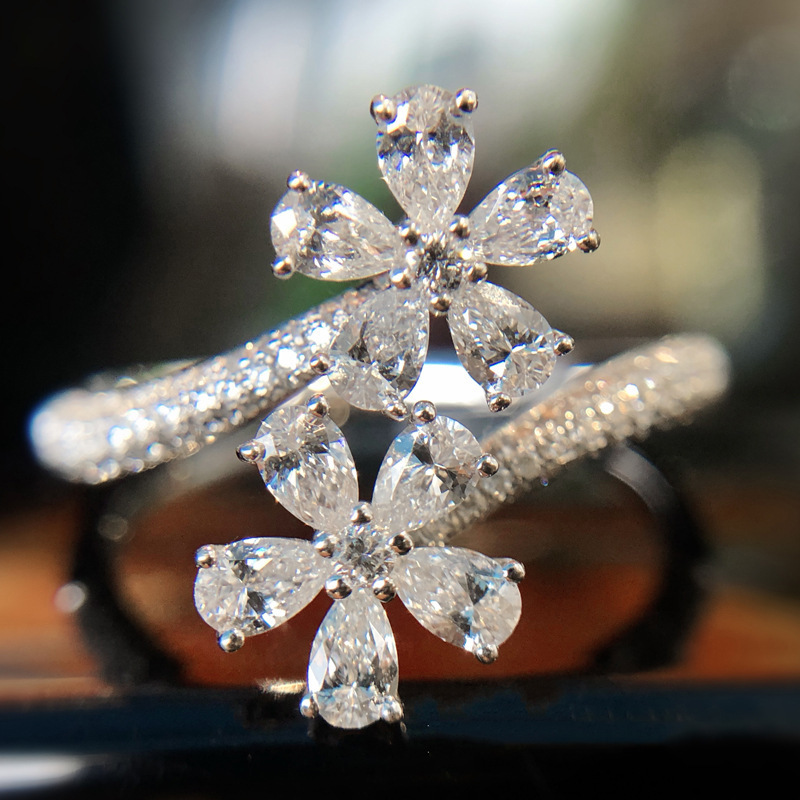 Cross-border Fashion Women's Celebrity Instagram Style Flower Ring Light Luxury High-end Water Drop Copper Inlaid Zircon Ring for Women