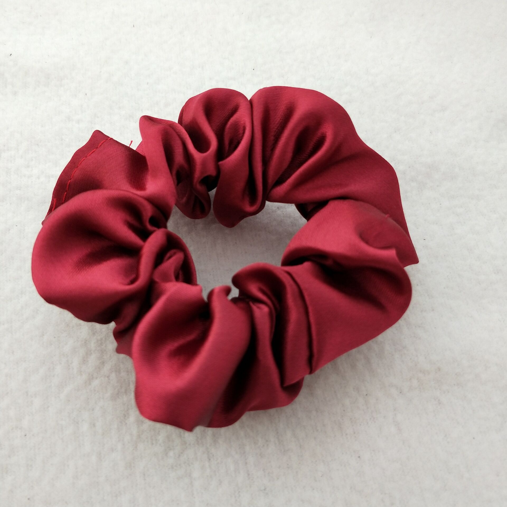 Picture of Cross-Border Amazon Satin Fabric Satin Scrunchie for Women, High-End Bun Hair Tie