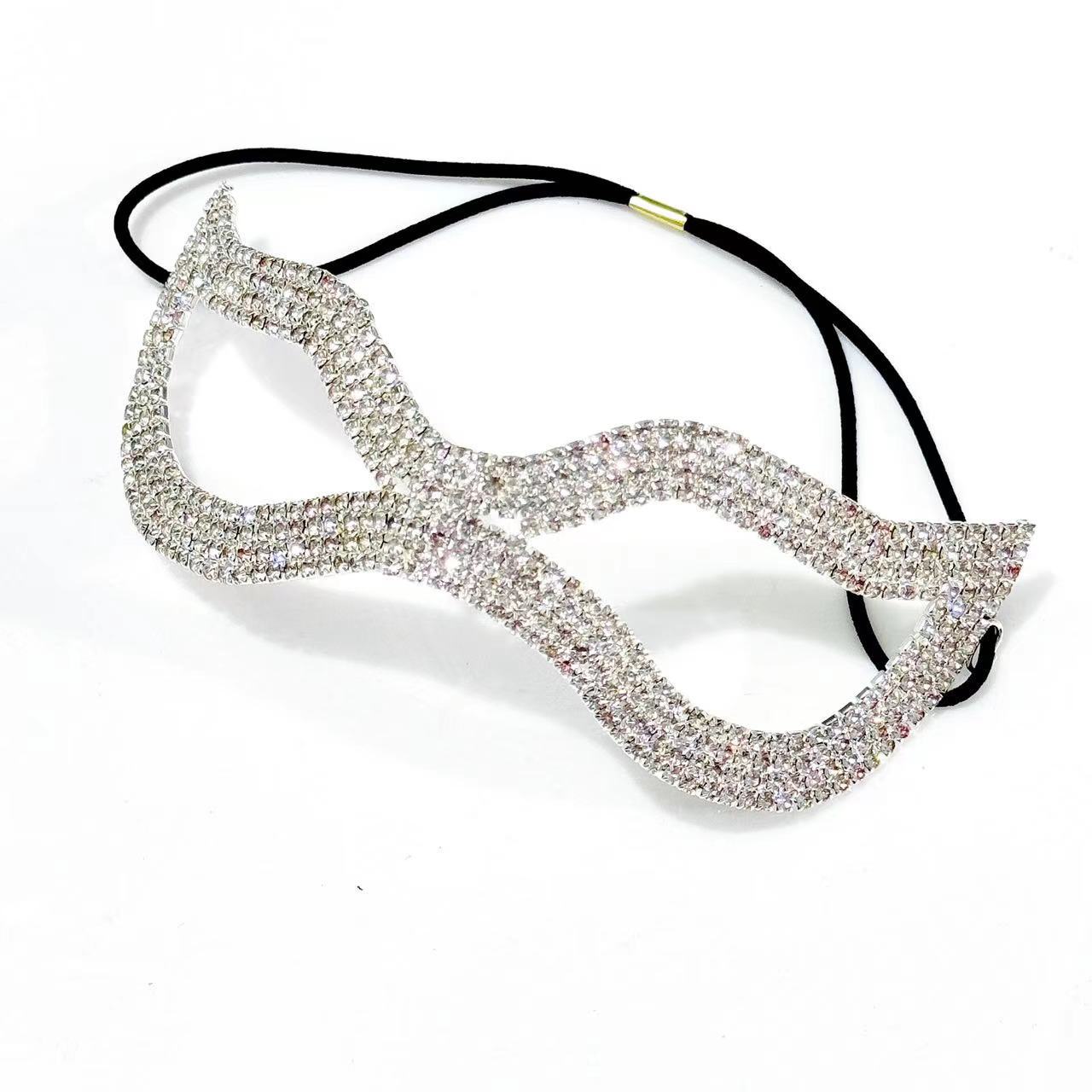 Picture of Cross-border Masquerade Rhinestone Mask European and American Fashion Personality Simple Mask Women Halloween All-match Face Decorations