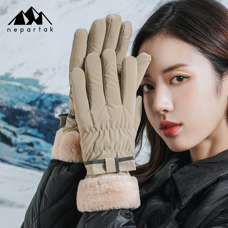 Winter warm gloves women with fluffy mouth driving riding sports touch screen gloves spot wholesale cross-border generation