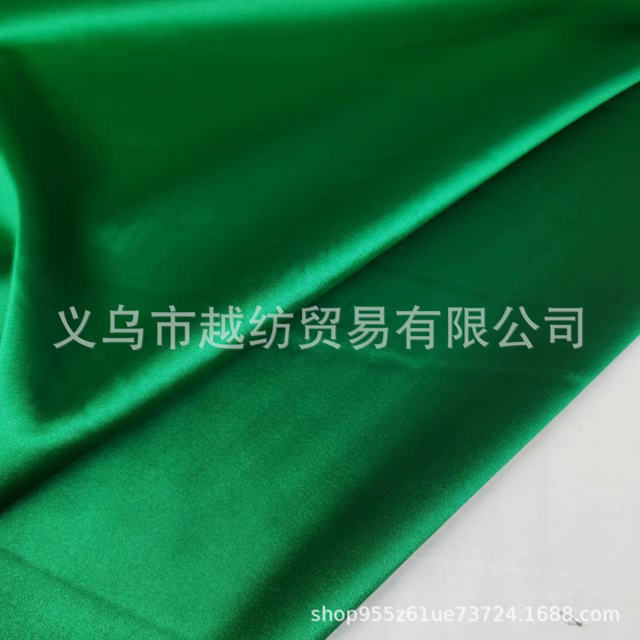 Picture of 19 M M 100% silk elastic satin emerald high-grade fashion cheongsam fabric