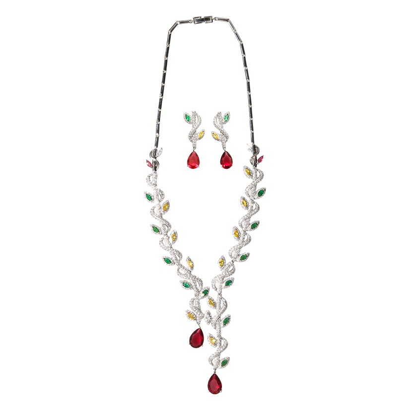 Light Luxury Elegant Tassel Water Drop Necklace Niche Design Advanced Sense Water Drop Full Diamond Neck Chain Super Fairy Clavicle Chain for Women