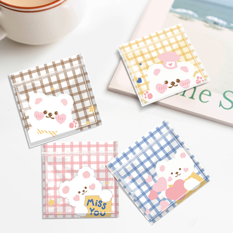 Cute cartoon self-standing bag cookie snowflake crisp toffee fruit nougat packaging bag zipper self-sealing bag