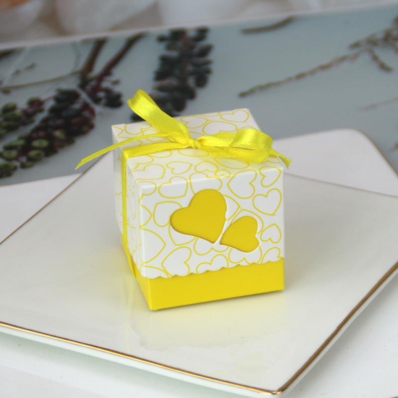 Picture of Cross-border new wedding double heart hollow candy box peach heart candy carton baby one-year-old packaging gift box wholesale