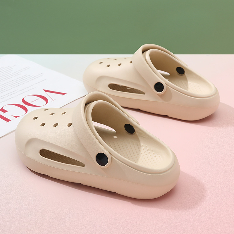Cave shoes height shoes women wear slippers women summer 2024 fashion high-end thick-soled sandals and slippers a generation of men
